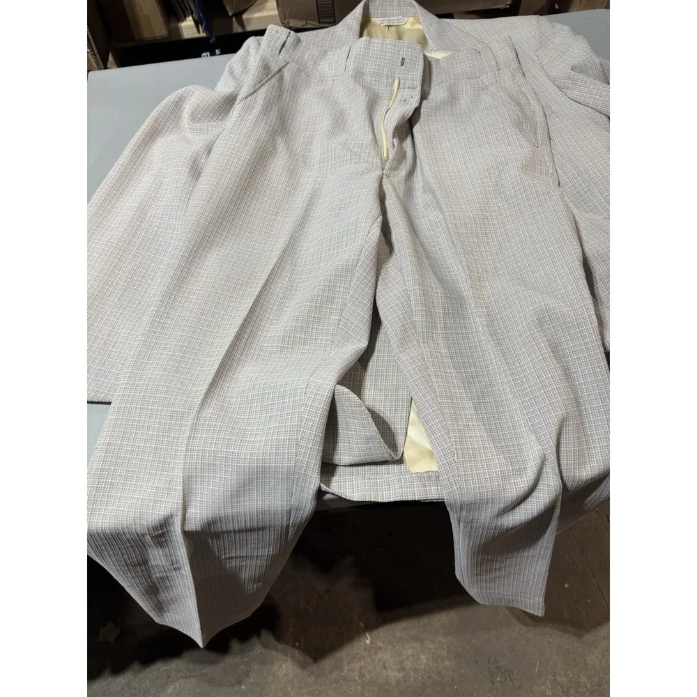 PBM Gray 2-Button Blazer Jacket MENS‎ W/pants 32